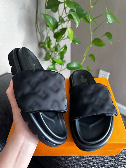 Black Pillow Slides